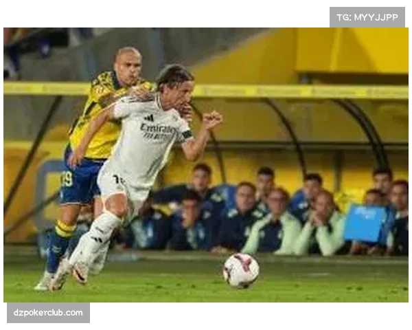 维尼修斯助攻榜并列第二，皇马边路进攻重要发起点